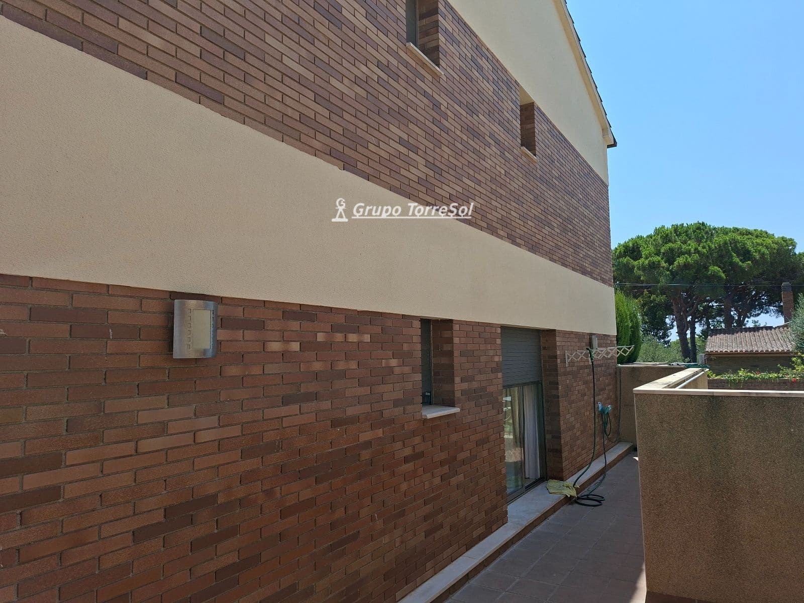 3 Zimmer Haus zu verkaufen in El Vendrell mit Pool Garage - 355.000 € (Ref: 9935286)