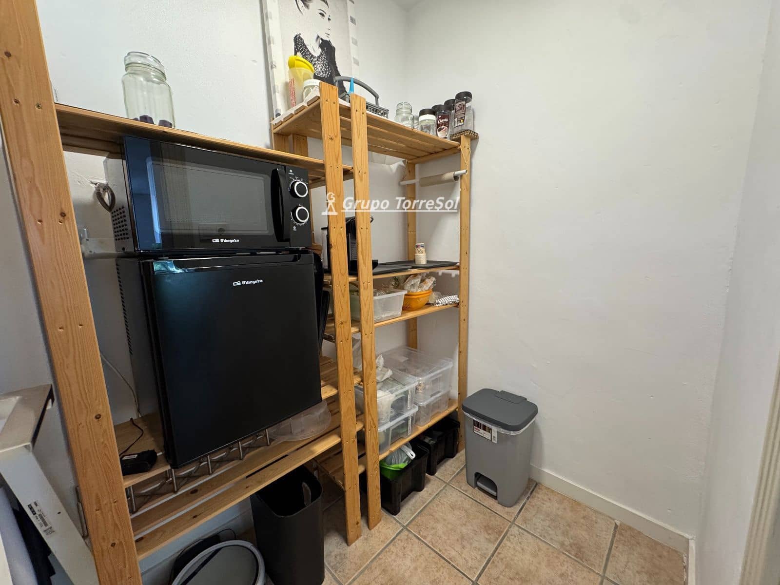 Commercial for sale in Elche / Elx - € 90,000 (Ref: 9941185)