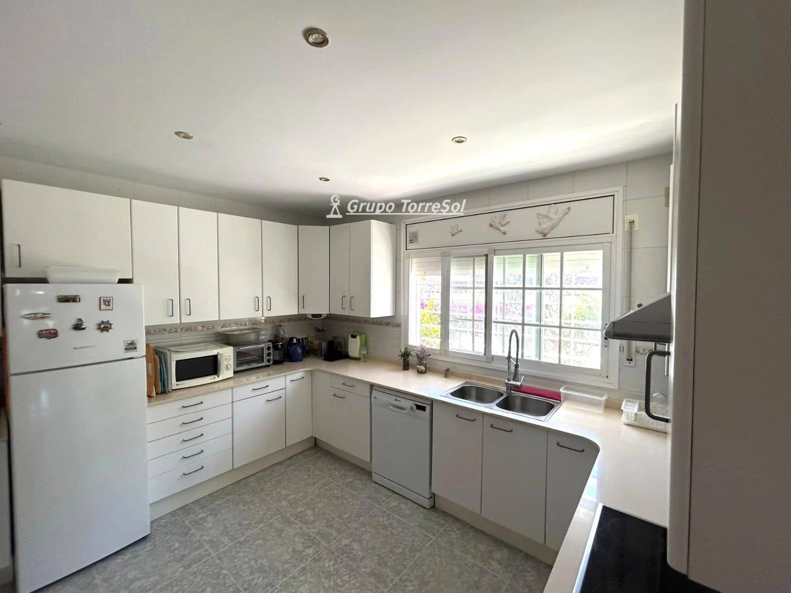 5 soveværelse Villa til salg i Calafell med garage - € 625.000 (Ref: 9944230)