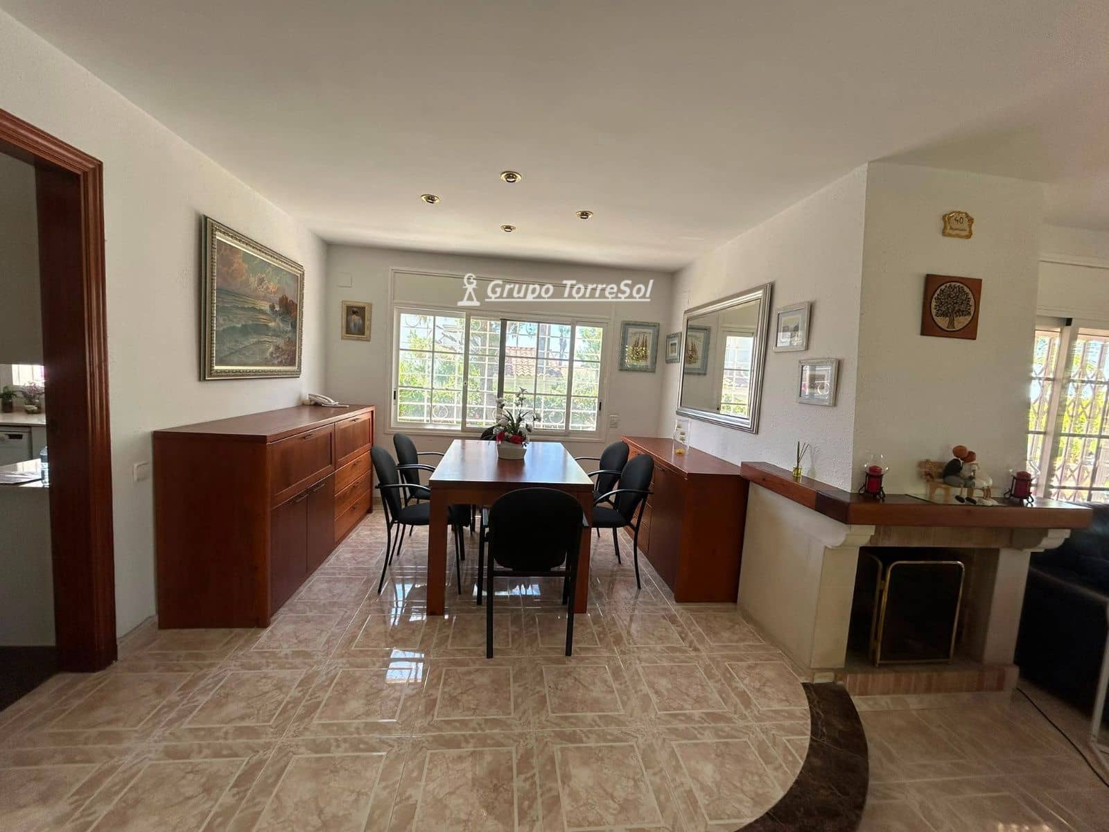 5 soveværelse Villa til salg i Calafell med garage - € 625.000 (Ref: 9944230)