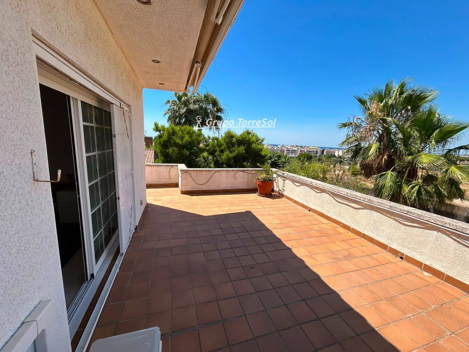 5 soveværelse Villa til salg i Calafell med garage - € 625.000 (Ref: 9944230)