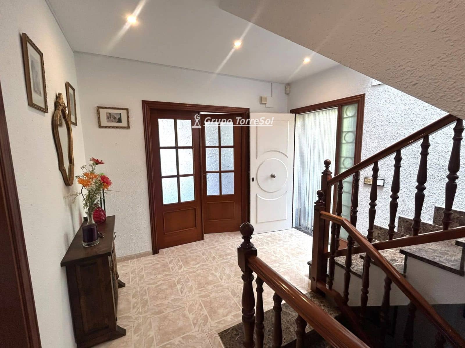 5 soveværelse Villa til salg i Calafell med garage - € 625.000 (Ref: 9944230)