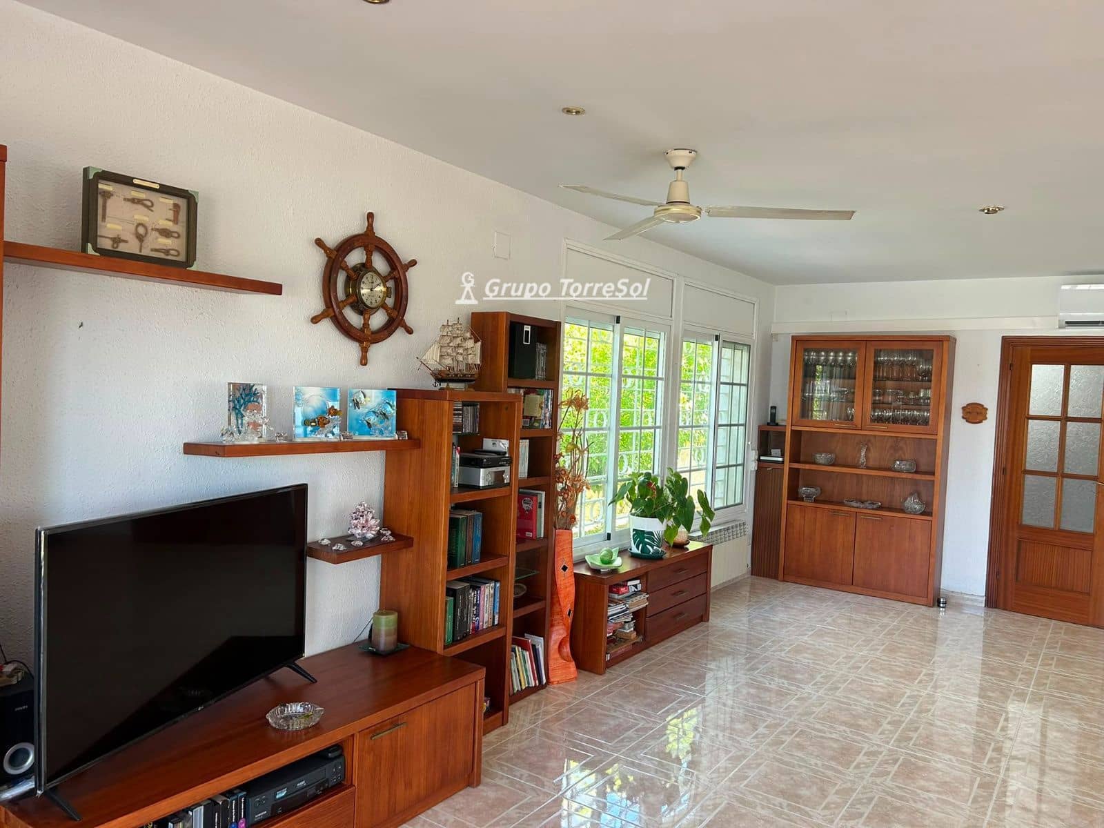 5 soveværelse Villa til salg i Calafell med garage - € 625.000 (Ref: 9944230)