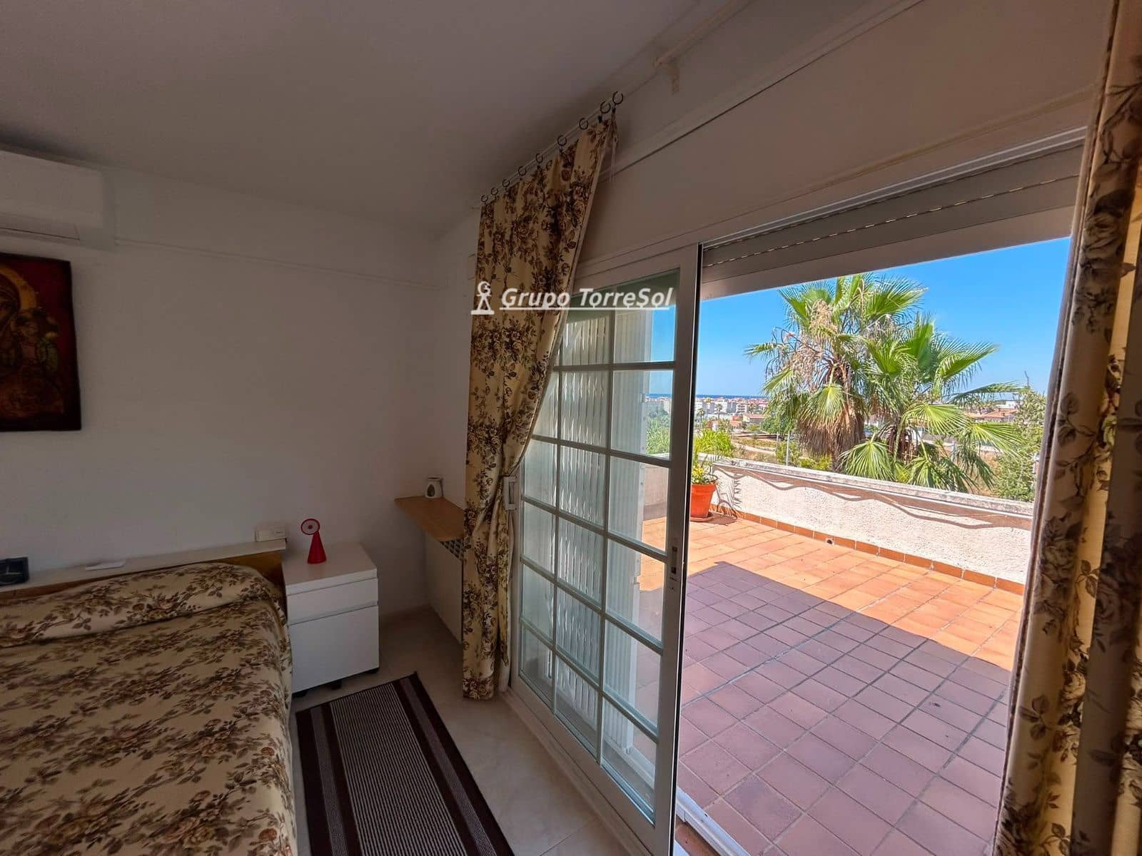 5 soveværelse Villa til salg i Calafell med garage - € 625.000 (Ref: 9944230)