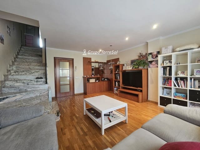 4 soveværelse Byhus til salg i El Vendrell - € 262.500 (Ref: 9945963)