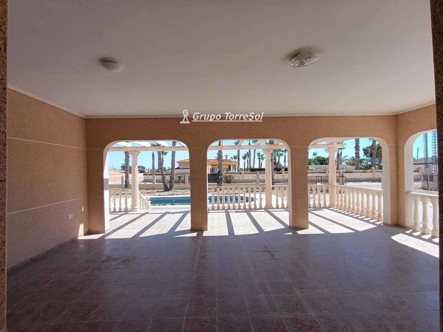 5 chambre Villa/Maison à vendre à Catral avec piscine garage - 630 000 € (Ref: 9946721)