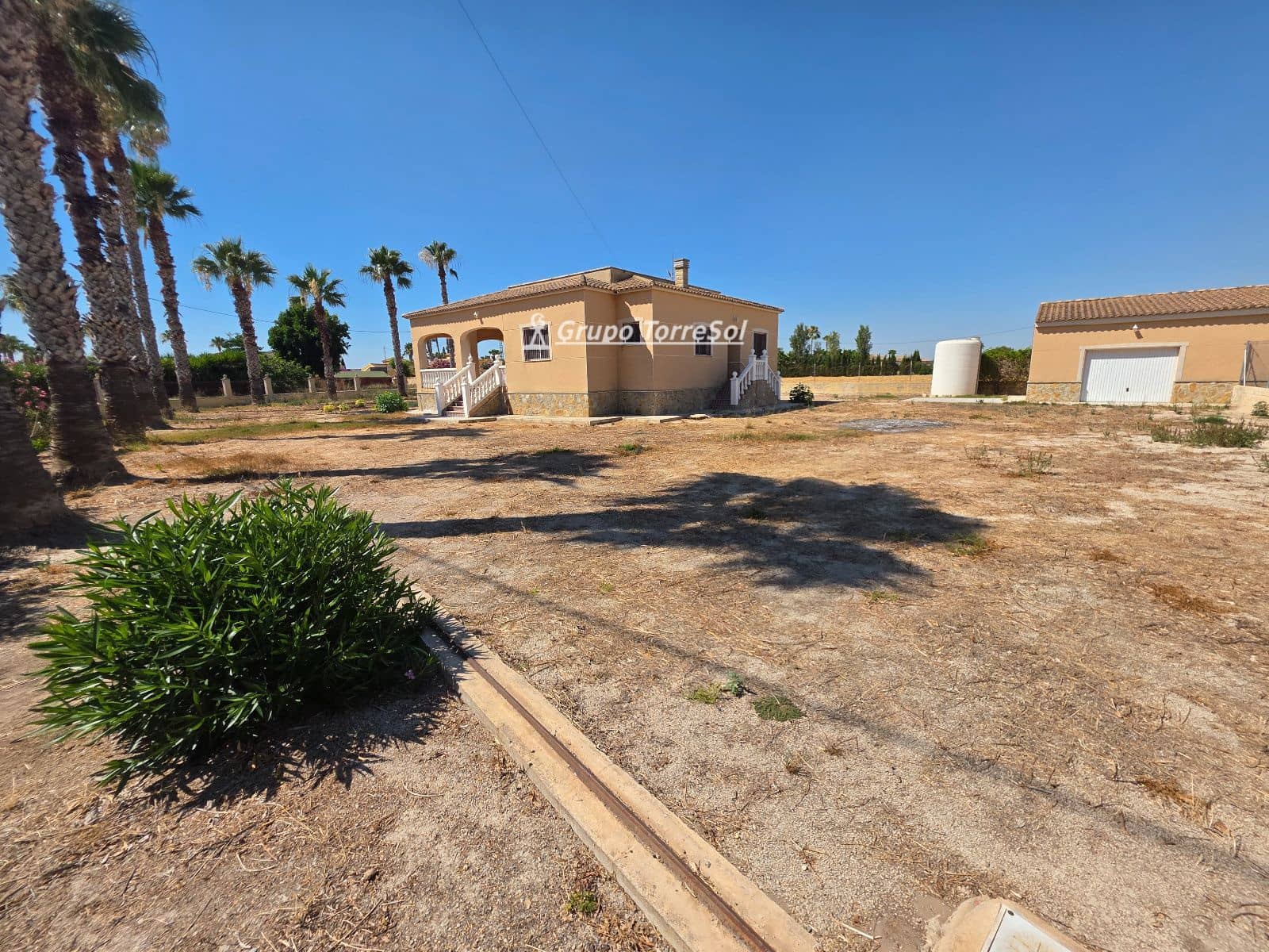 5 chambre Villa/Maison à vendre à Catral avec piscine garage - 630 000 € (Ref: 9946721)