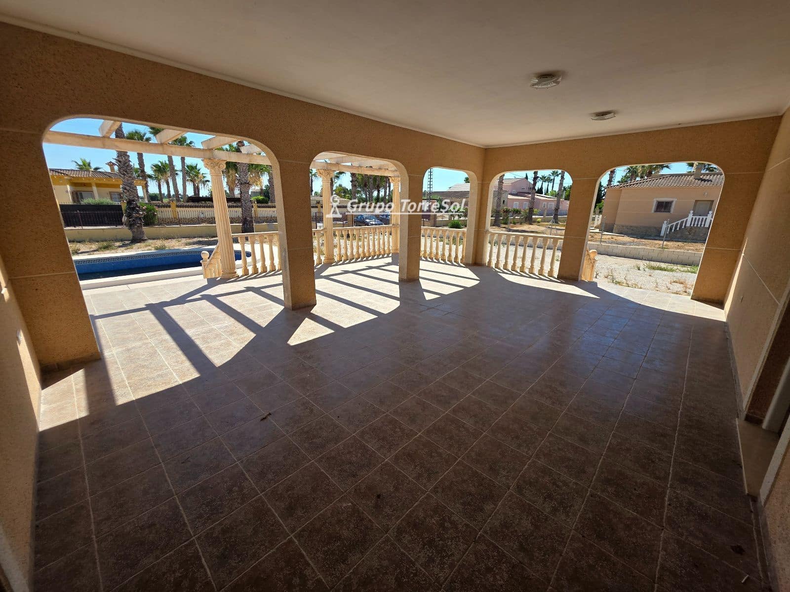 5 chambre Villa/Maison à vendre à Catral avec piscine garage - 630 000 € (Ref: 9946721)