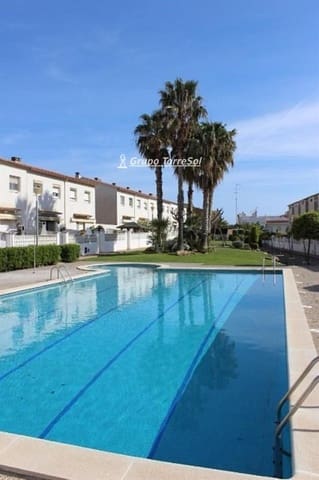 4 soveværelse Villa til salg i Torredembarra med swimmingpool garage - € 339.000 (Ref: 9958723)