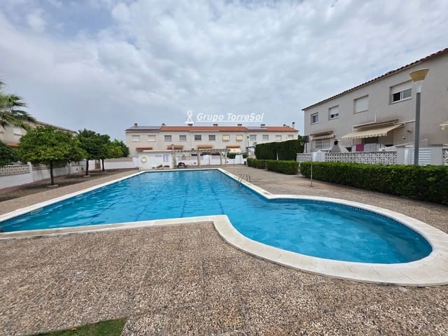 4 sypialnia Willa na sprzedaż w Torredembarra z basenem garażem - 339 000 € (Ref: 9958723)