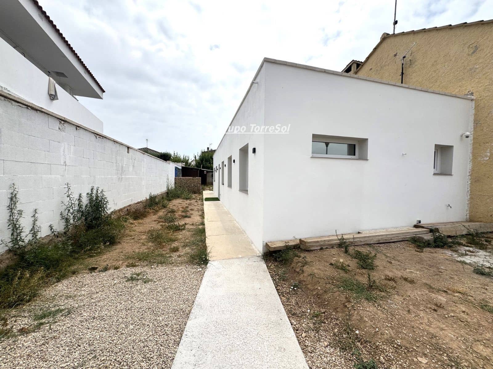 3 slaapkamer Villa te koop in Creixell met zwembad garage - € 299.000 (Ref: 9964511)
