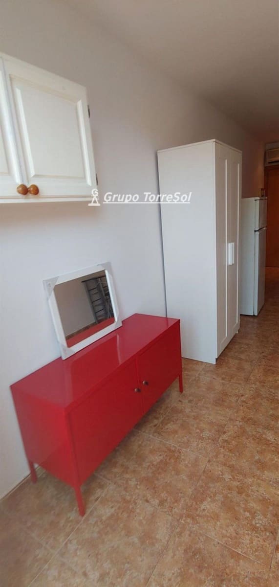 Flat for sale in Torredembarra - € 99,000 (Ref: 9965556)
