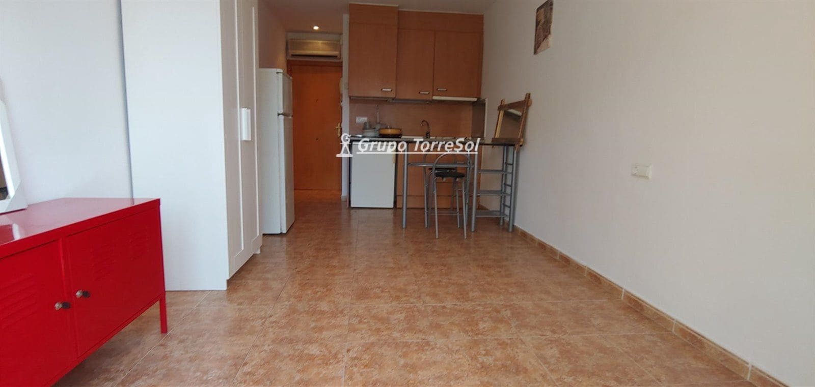 Flat for sale in Torredembarra - € 99,000 (Ref: 9965556)