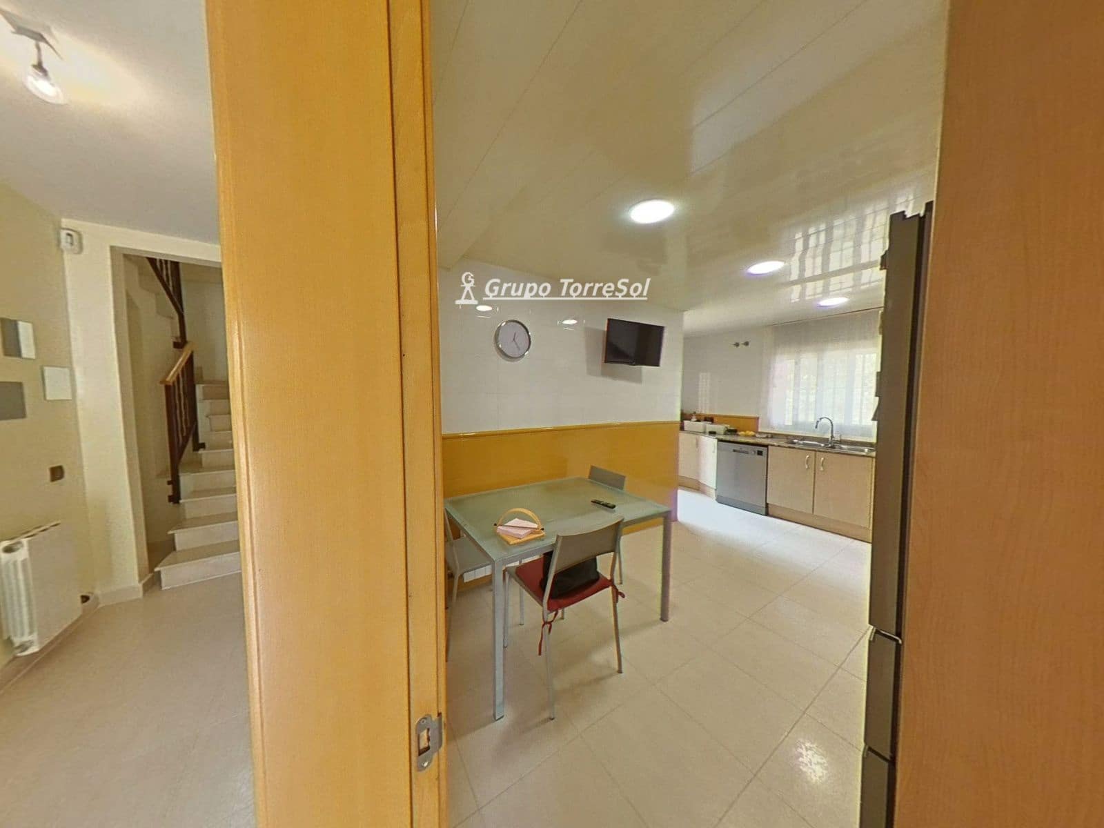 4 slaapkamer Villa te koop in Roda de Bara met zwembad garage - € 499.000 (Ref: 9965932)