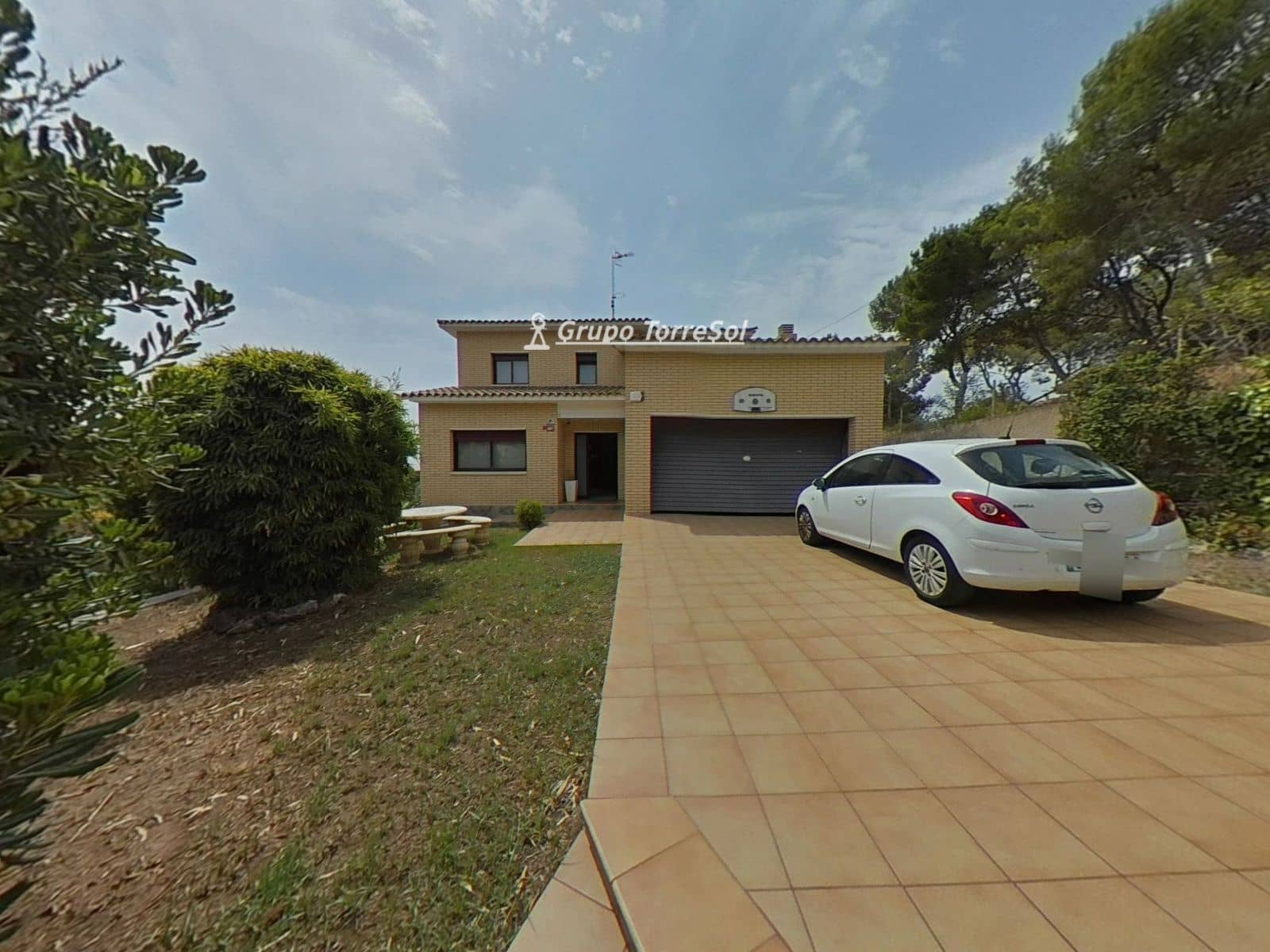 4 slaapkamer Villa te koop in Roda de Bara met zwembad garage - € 499.000 (Ref: 9965932)