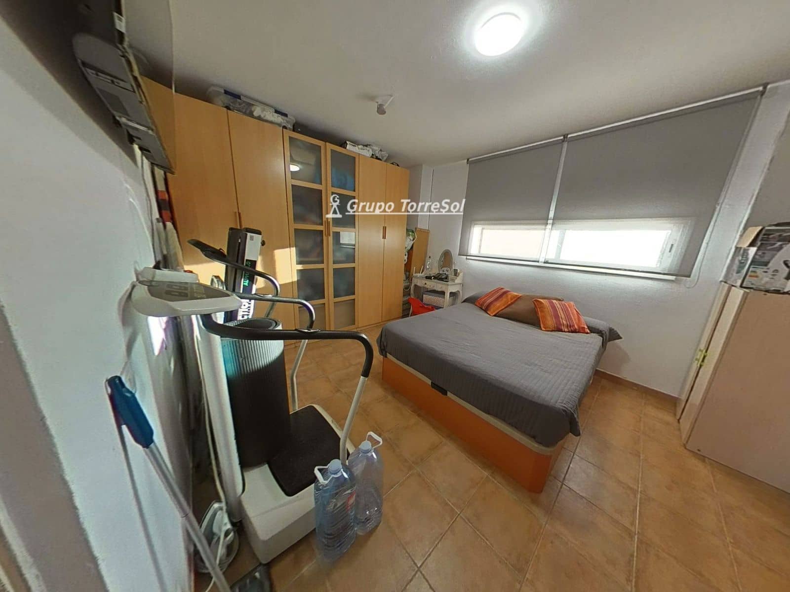 4 soveværelse Villa til salg i La Bisbal del Penedes med swimmingpool - € 289.000 (Ref: 9966246)