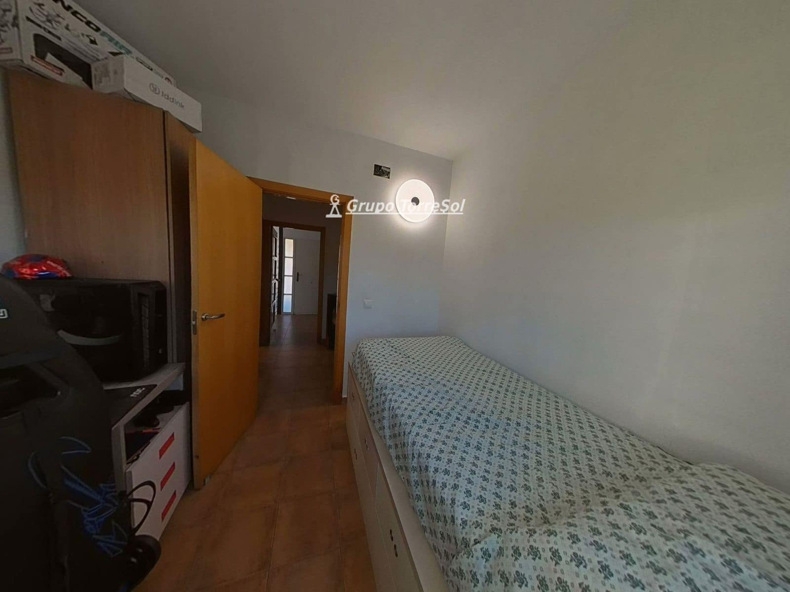4 soveværelse Villa til salg i La Bisbal del Penedes med swimmingpool - € 289.000 (Ref: 9966246)