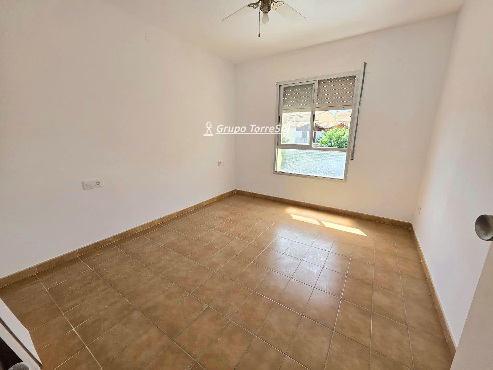 3 bedroom Flat for sale in Torredembarra with pool - € 219,000 (Ref: 9967058)