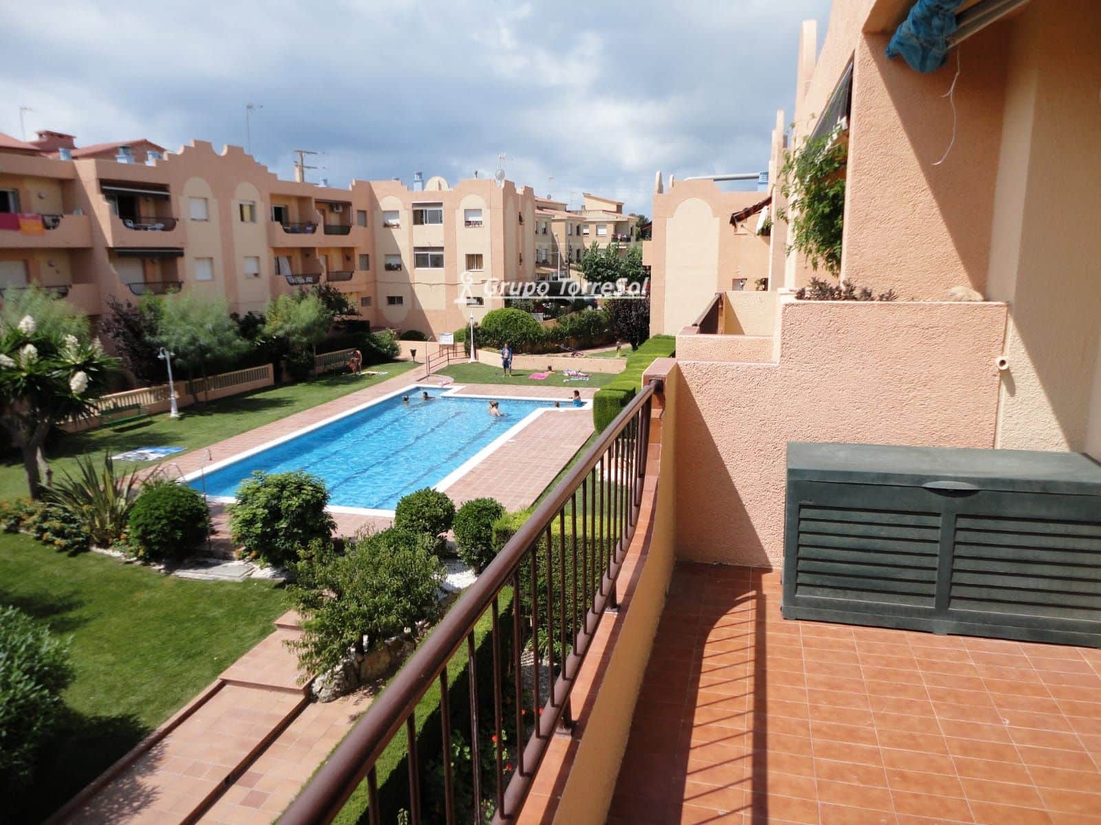 3 bedroom Flat for sale in Torredembarra with pool - € 219,000 (Ref: 9967058)