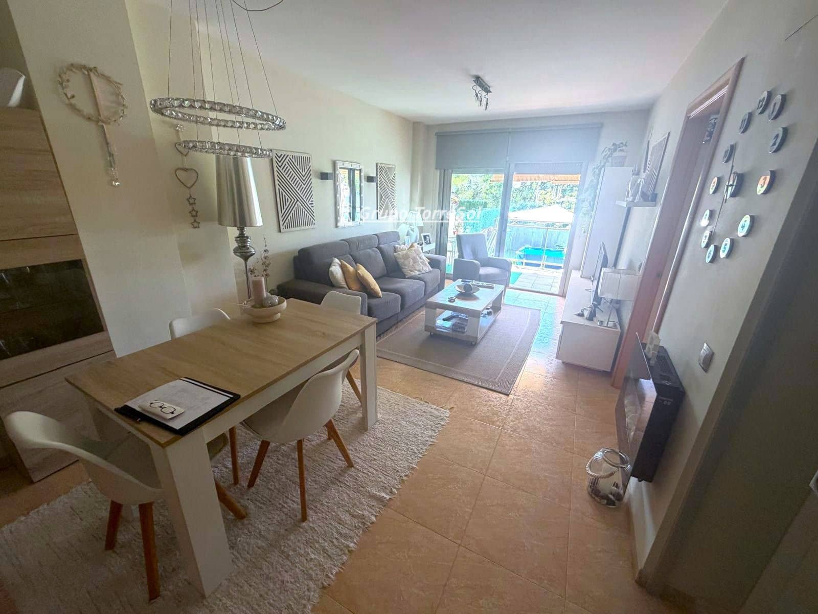 4 soveværelse Byhus til salg i El Vendrell med garage - € 347.000 (Ref: 9969014)