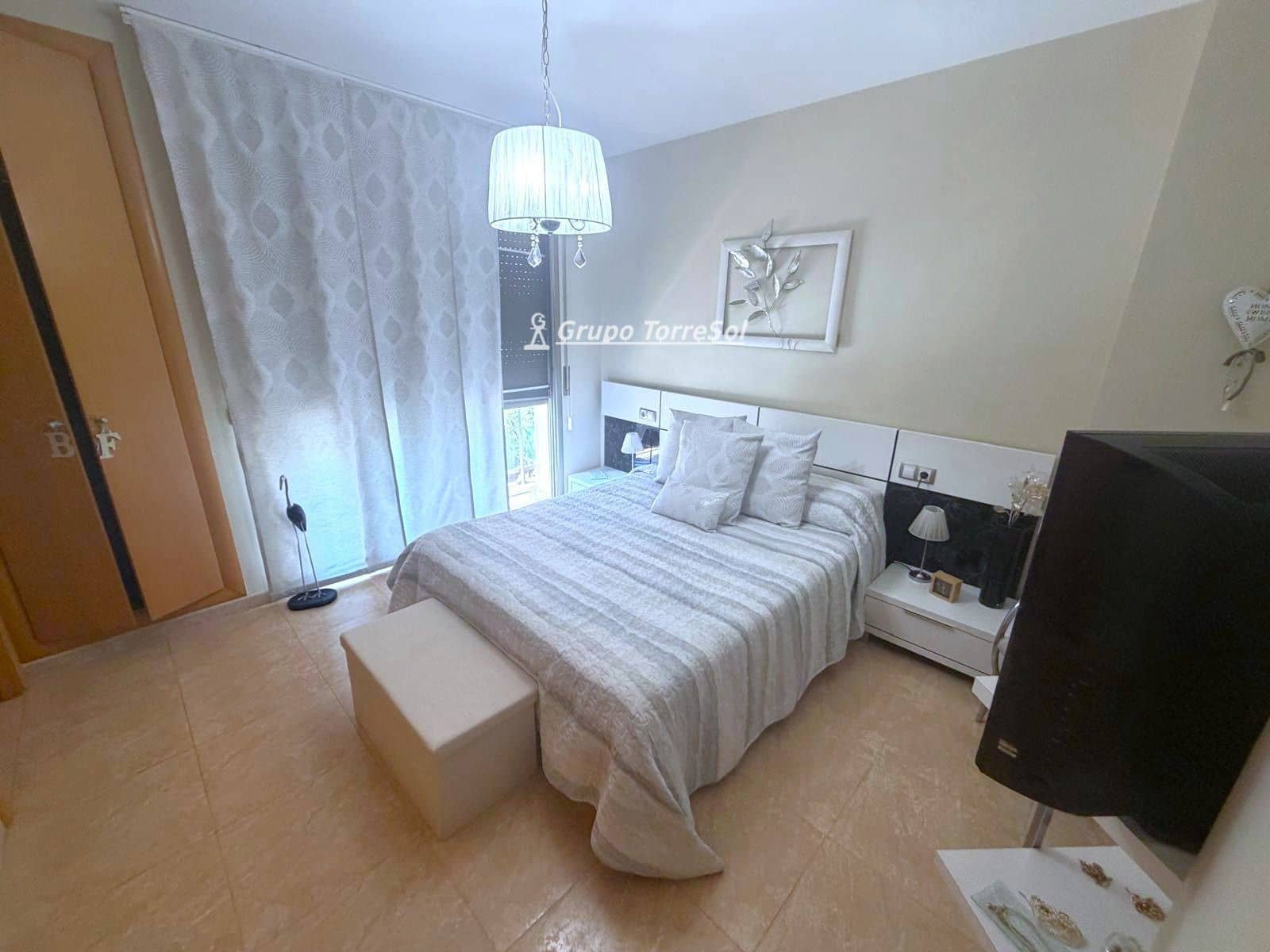 4 soveværelse Byhus til salg i El Vendrell med garage - € 347.000 (Ref: 9969014)