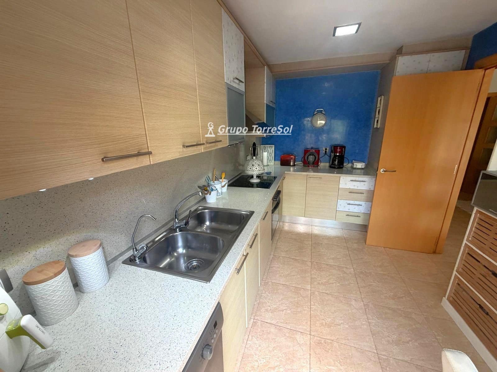 4 soveværelse Byhus til salg i El Vendrell med garage - € 347.000 (Ref: 9969014)