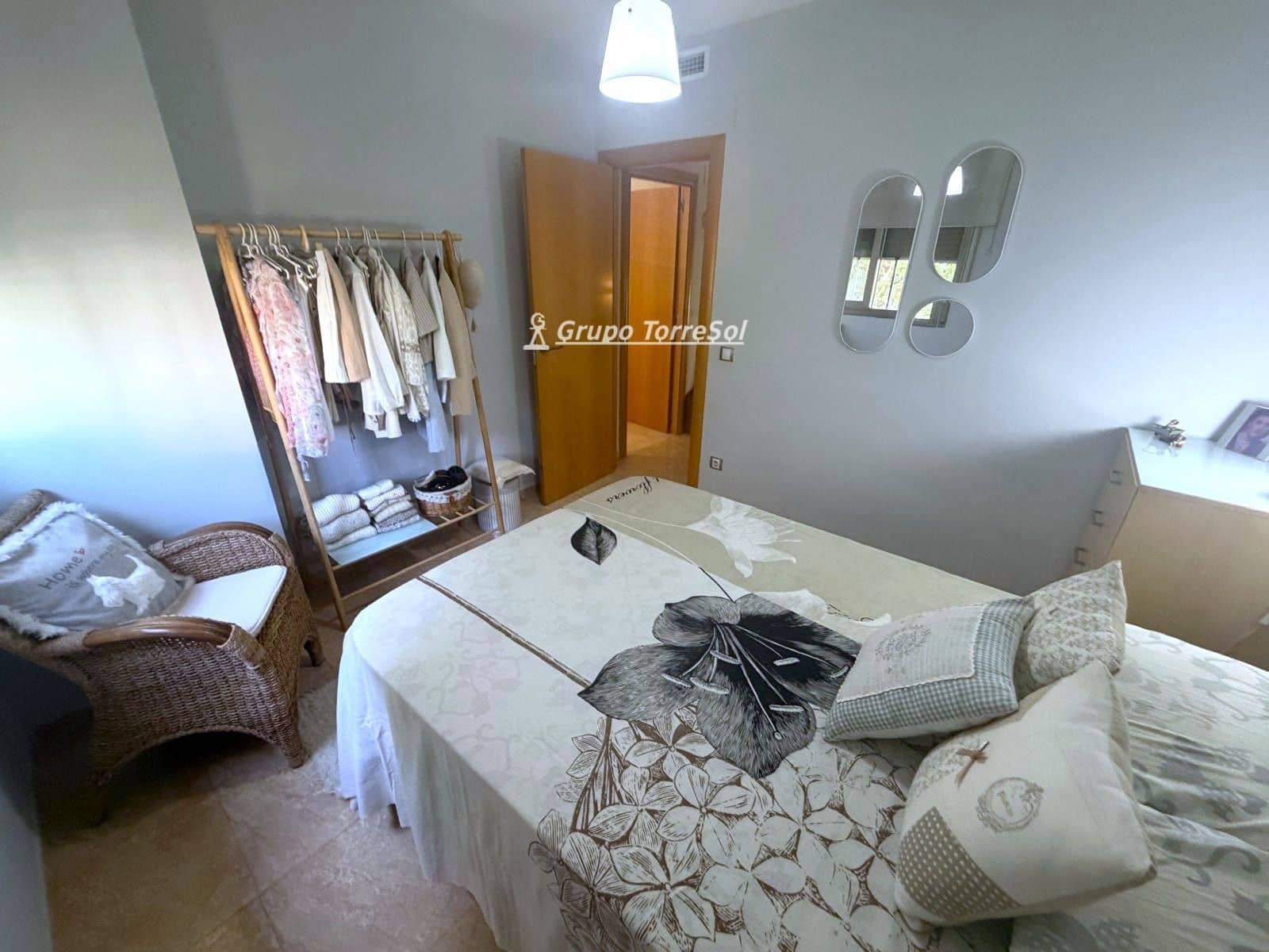 4 soveværelse Byhus til salg i El Vendrell med garage - € 347.000 (Ref: 9969014)