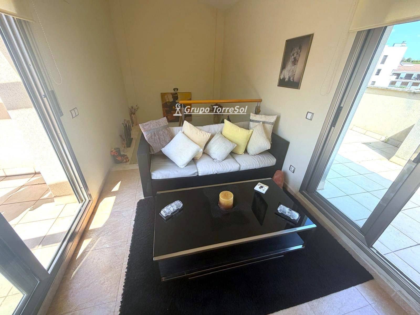 4 soveværelse Byhus til salg i El Vendrell med garage - € 347.000 (Ref: 9969014)