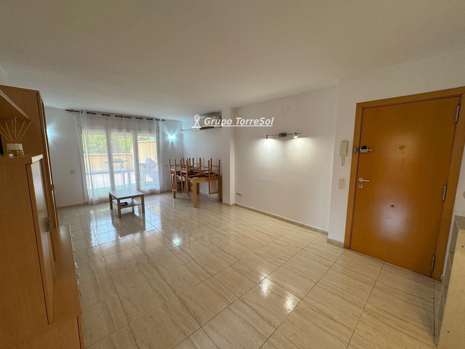 2 bedroom Flat for sale in Mont-roig del Camp with pool garage - € 185,000 (Ref: 9972239)