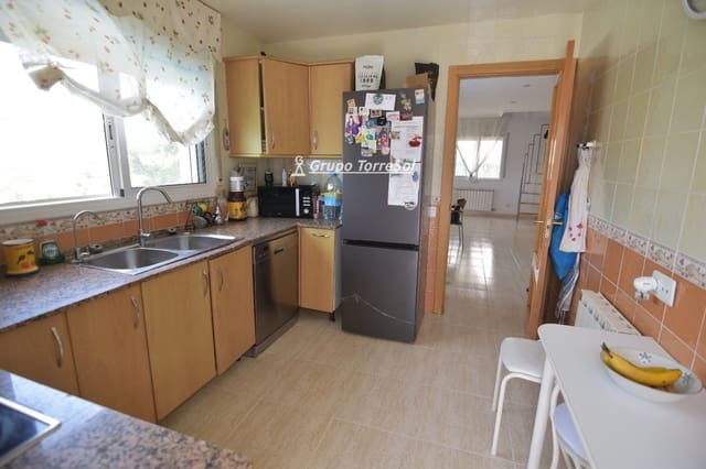 3 Zimmer Haus zu verkaufen in Roda de Barà mit Pool Garage - 298.000 € (Ref: 9976399)
