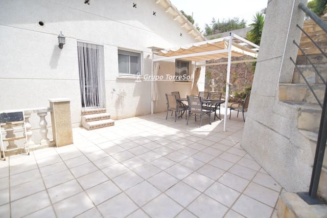 3 camera da letto Casa in vendita in Roda de Barà con piscina garage - 298.000 € (Rif: 9976399)