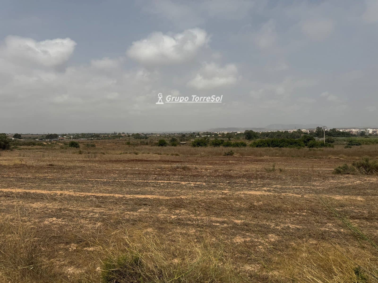 Ubebygd land til salgs i Elche / Elx - € 55 000 (Ref: 9977954)