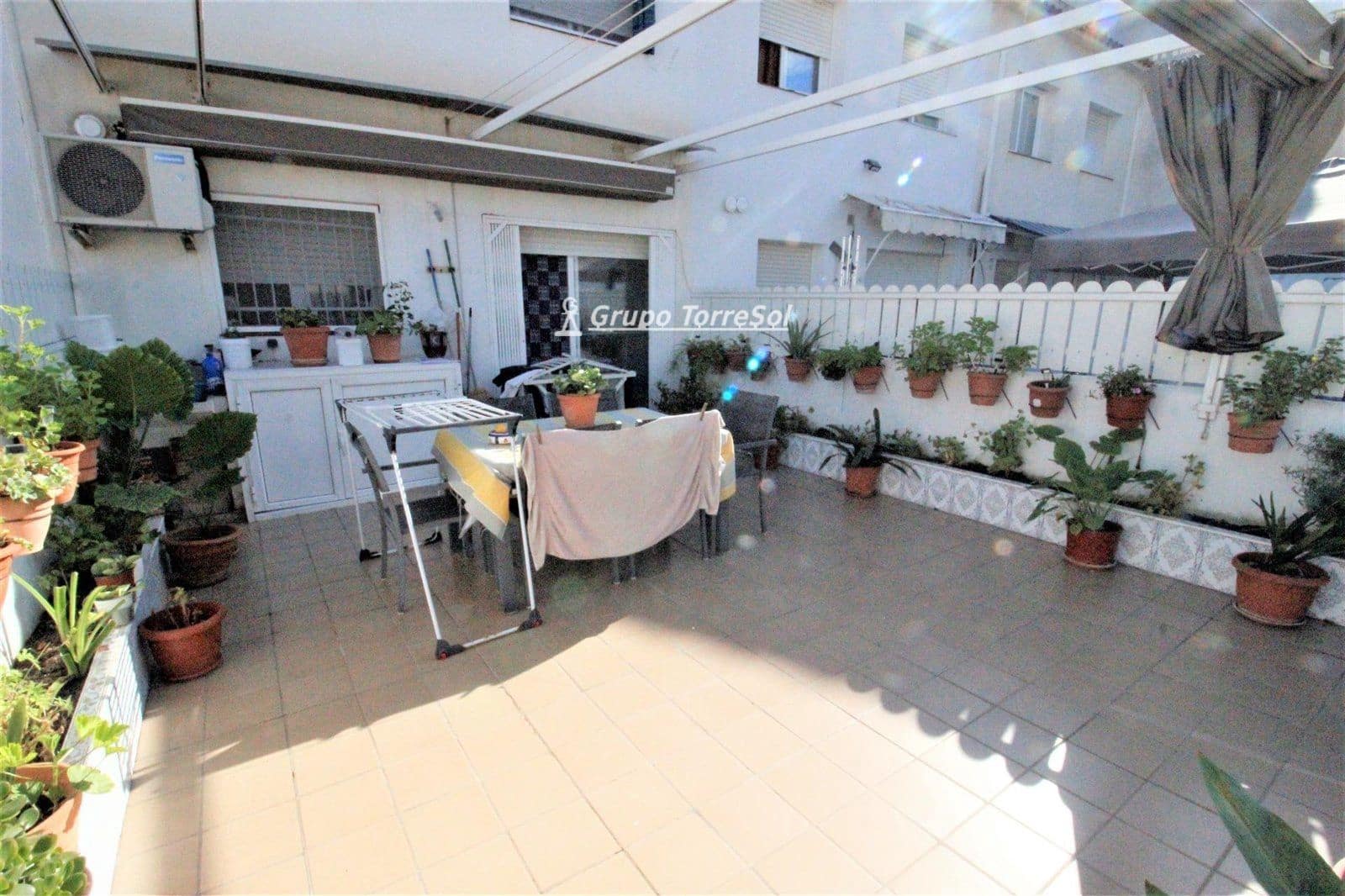 4 sypialnia Dom na sprzedaż w Torredembarra z garażem - 325 000 € (Ref: 9979221)