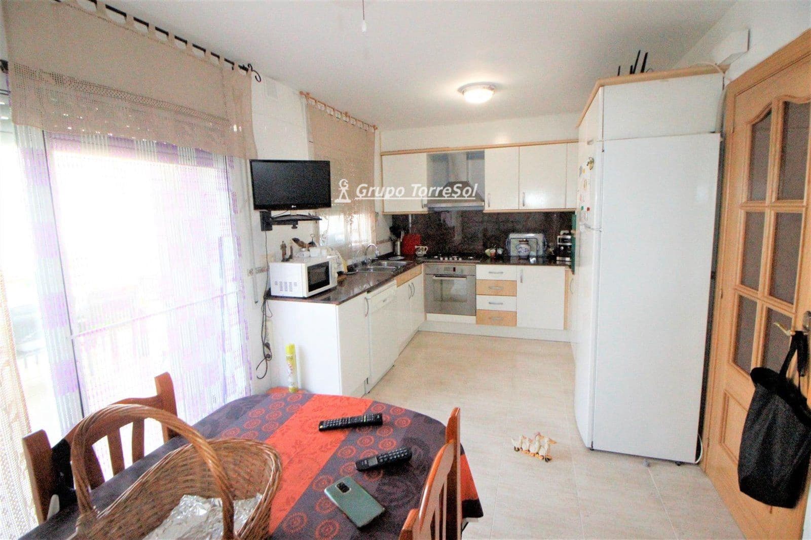 4 sypialnia Dom na sprzedaż w Torredembarra z garażem - 325 000 € (Ref: 9979221)