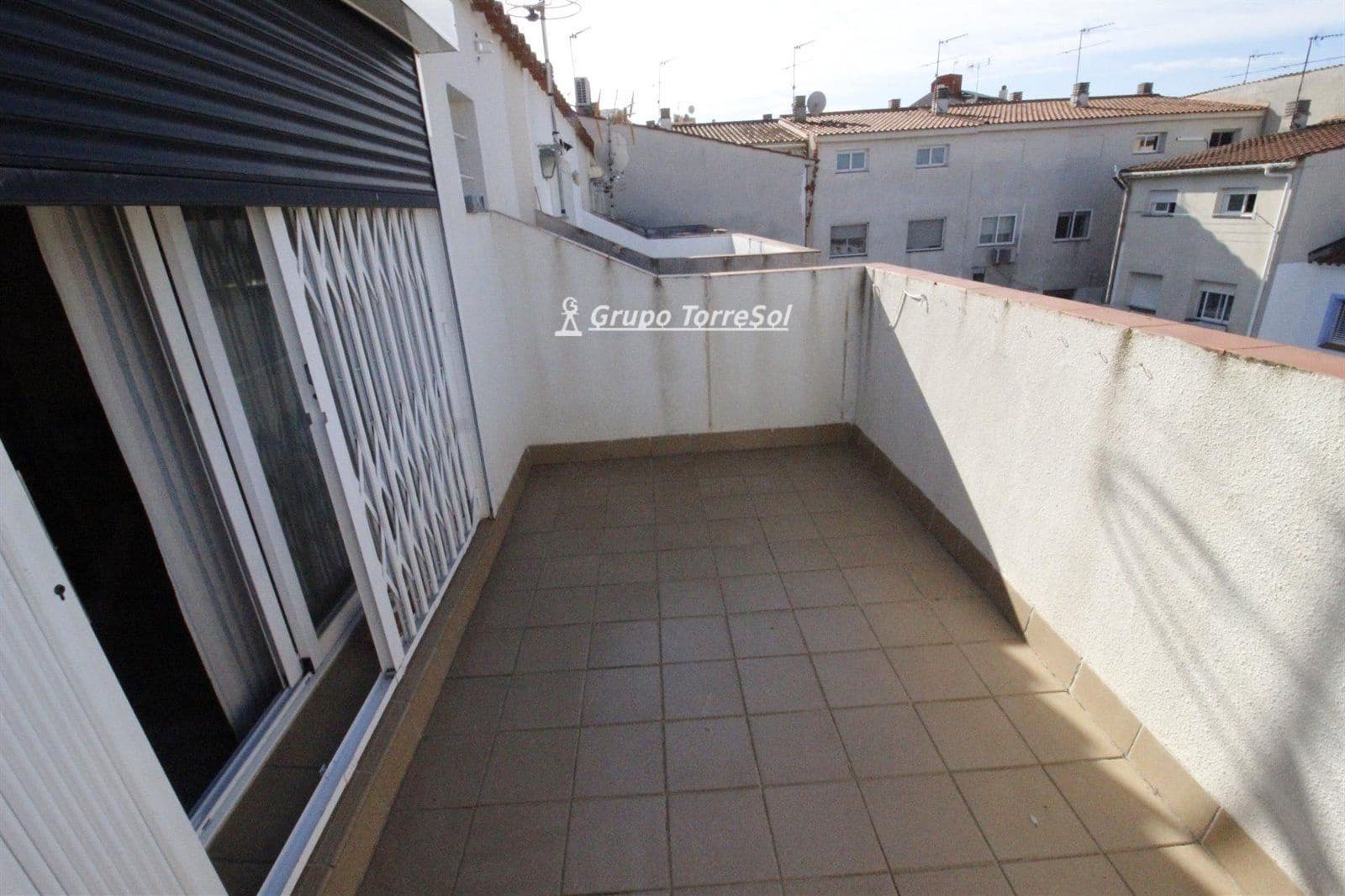4 sypialnia Dom na sprzedaż w Torredembarra z garażem - 325 000 € (Ref: 9979221)
