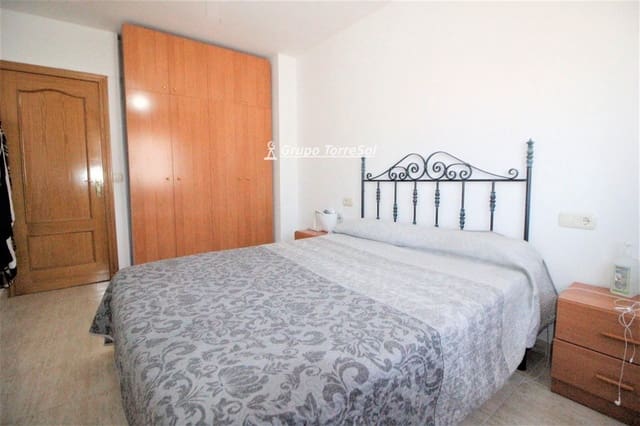 Casa de 4 habitaciones en Torredembarra en venta con garaje - 325.000 € (Ref: 9979221)