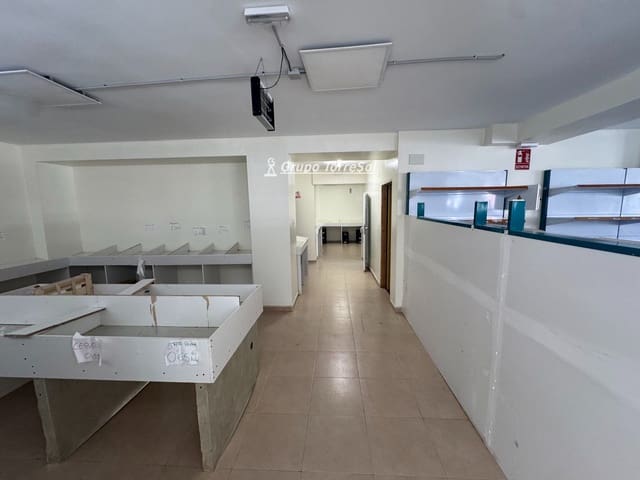 Kommersiell till salu i Elche / Elx - 225 000 € (Ref: 9983987)