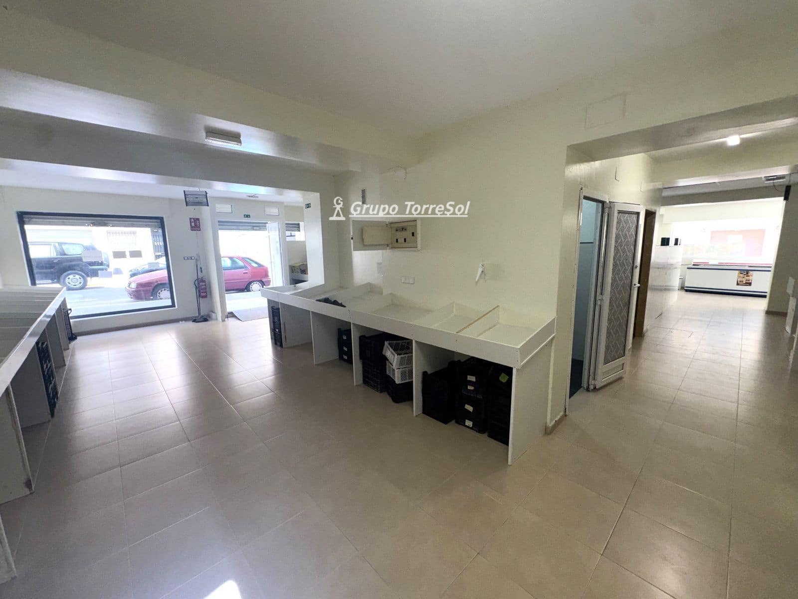 Erhverv til salg i Elche / Elx - € 225.000 (Ref: 9983987)