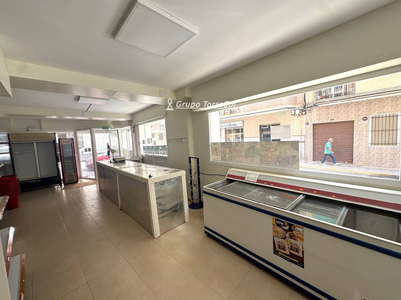 Erhverv til salg i Elche / Elx - € 225.000 (Ref: 9983987)