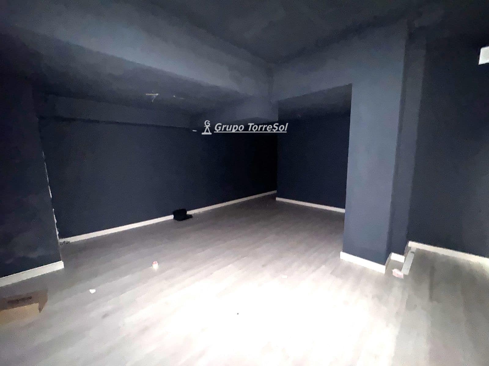 Comercial para venda em Elche / Elx - 219 900 € (Ref: 9985664)