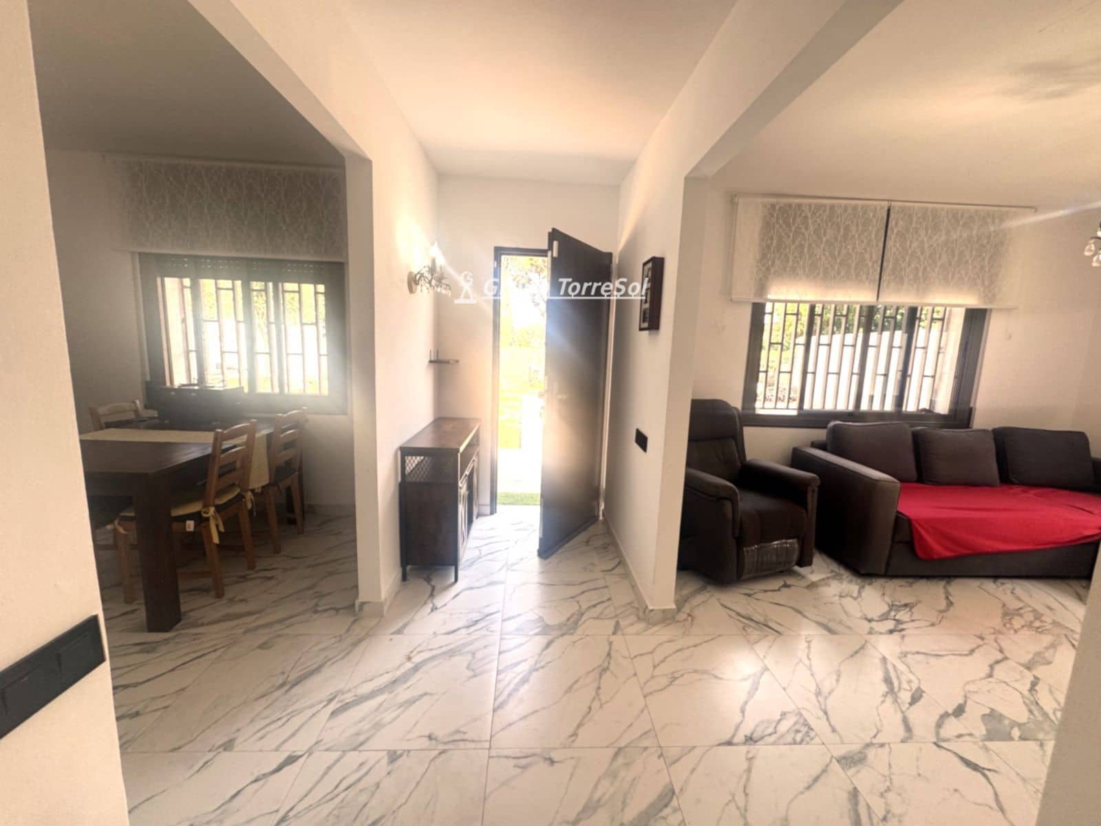 Chalet de 7 habitaciones en Coma-Ruga en venta con garaje - 465.000 € (Ref: 9985776)
