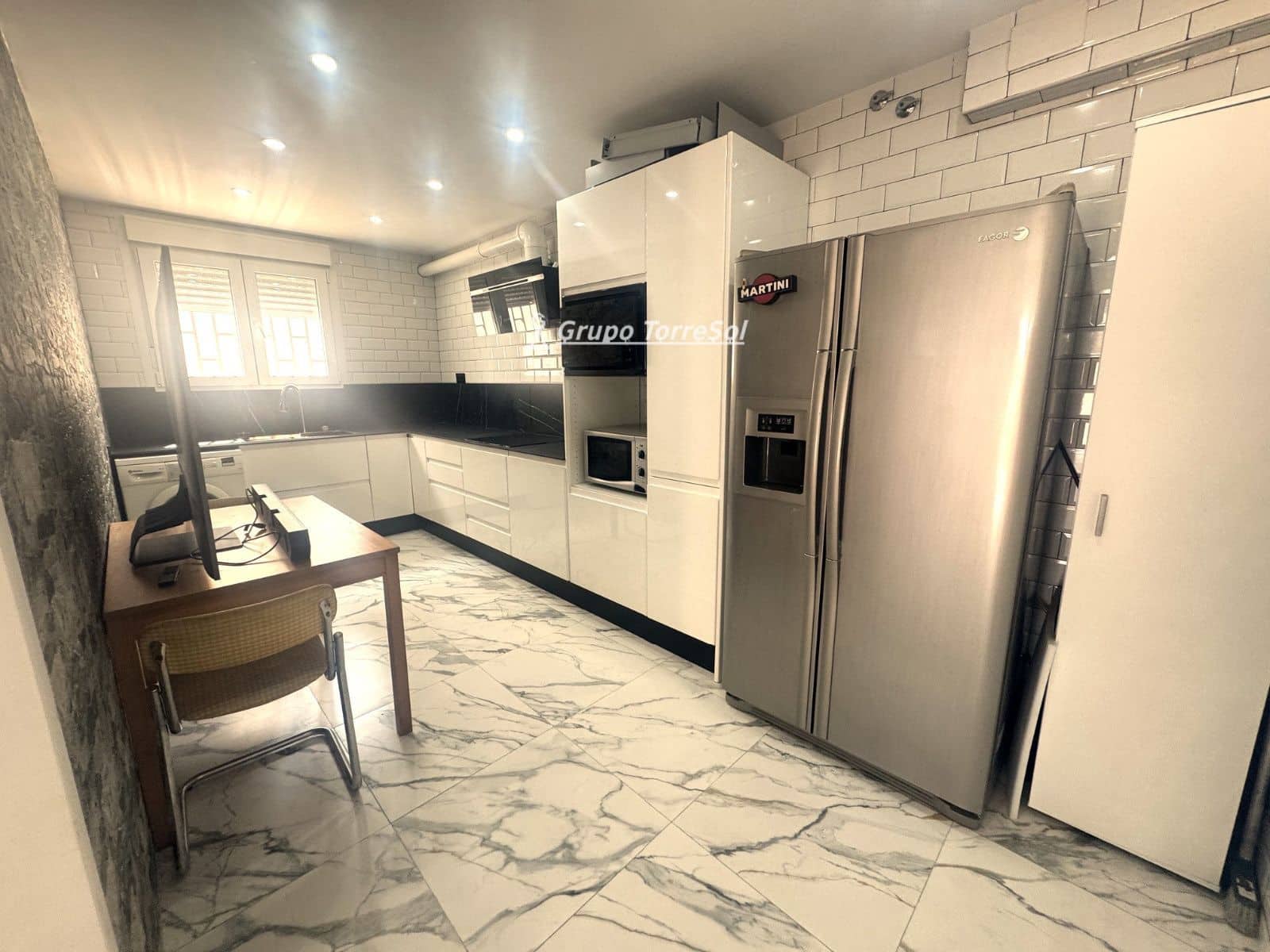 Chalet de 7 habitaciones en Coma-Ruga en venta con garaje - 465.000 € (Ref: 9985776)