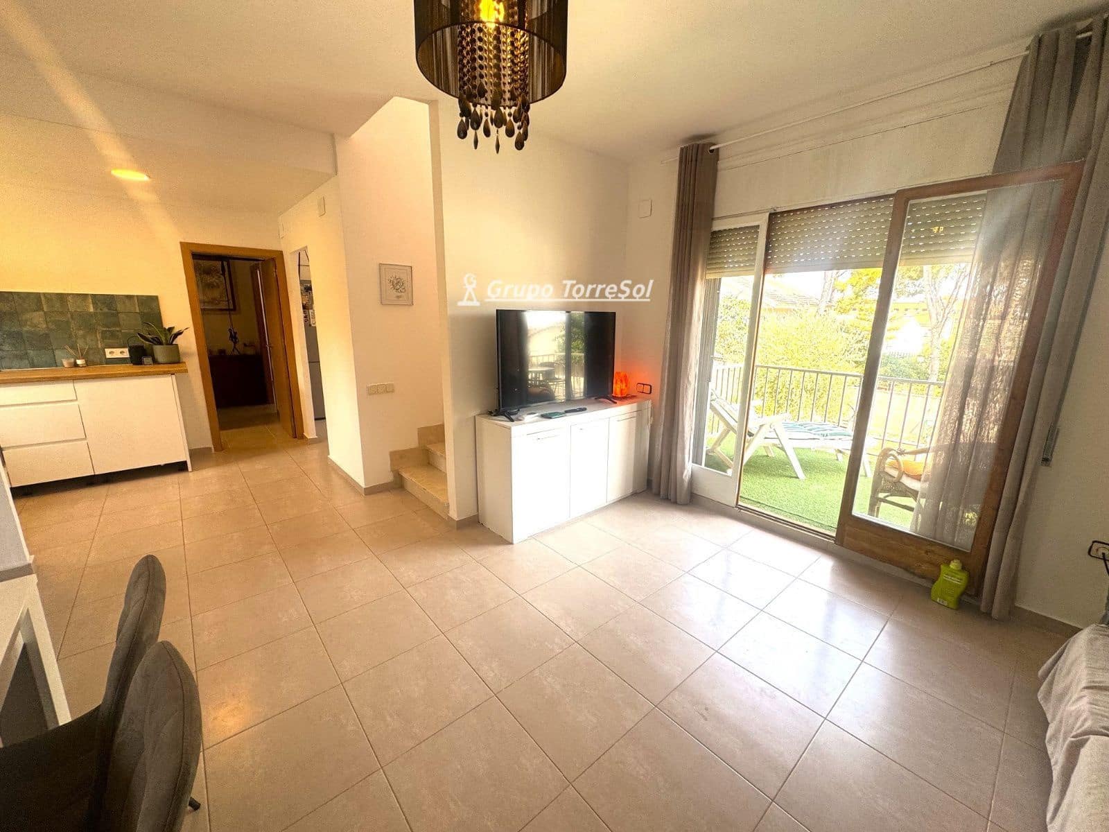 Chalet de 7 habitaciones en Coma-Ruga en venta con garaje - 465.000 € (Ref: 9985776)