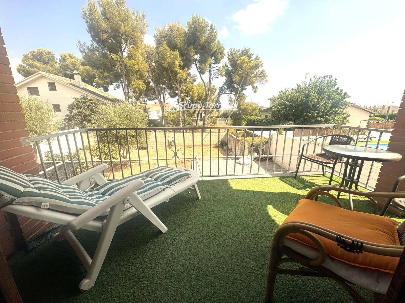 Chalet de 7 habitaciones en Coma-Ruga en venta con garaje - 465.000 € (Ref: 9985776)
