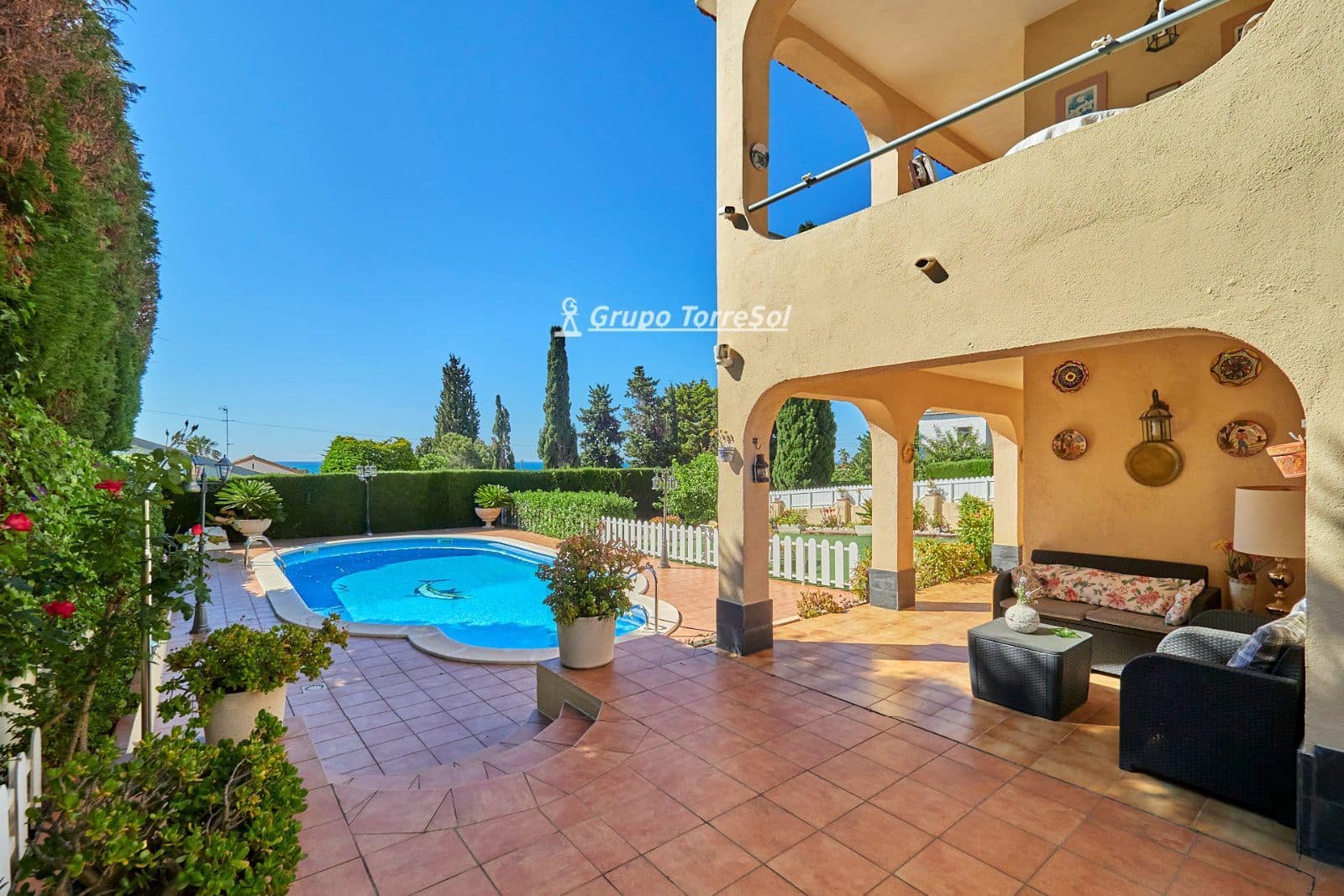 3 sypialnia Willa na sprzedaż w El Vendrell z basenem garażem - 435 000 € (Ref: 9985884)