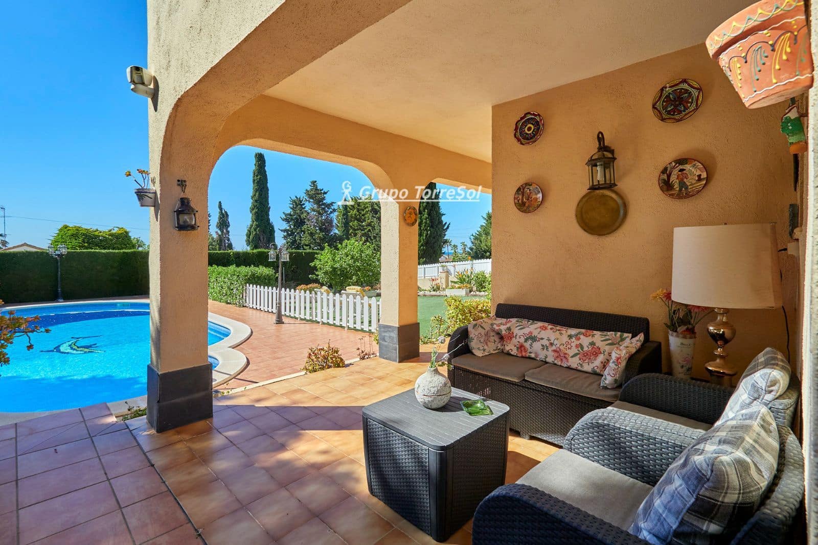 3 sypialnia Willa na sprzedaż w El Vendrell z basenem garażem - 435 000 € (Ref: 9985884)