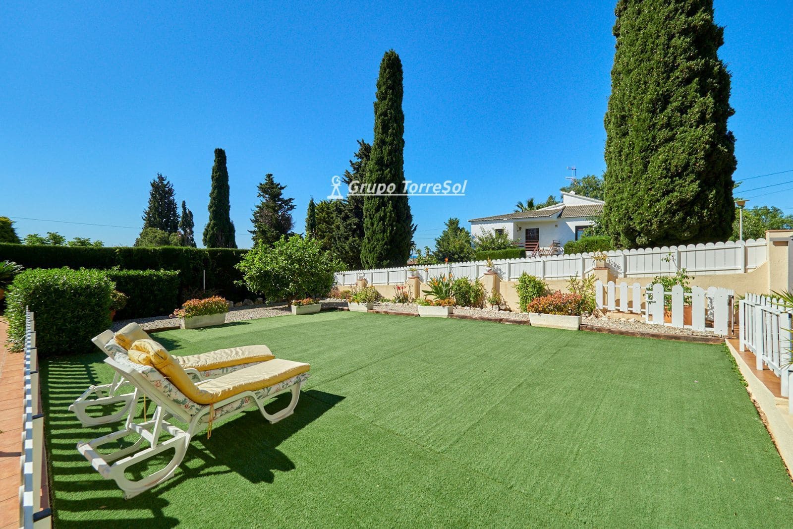 3 sypialnia Willa na sprzedaż w El Vendrell z basenem garażem - 435 000 € (Ref: 9985884)