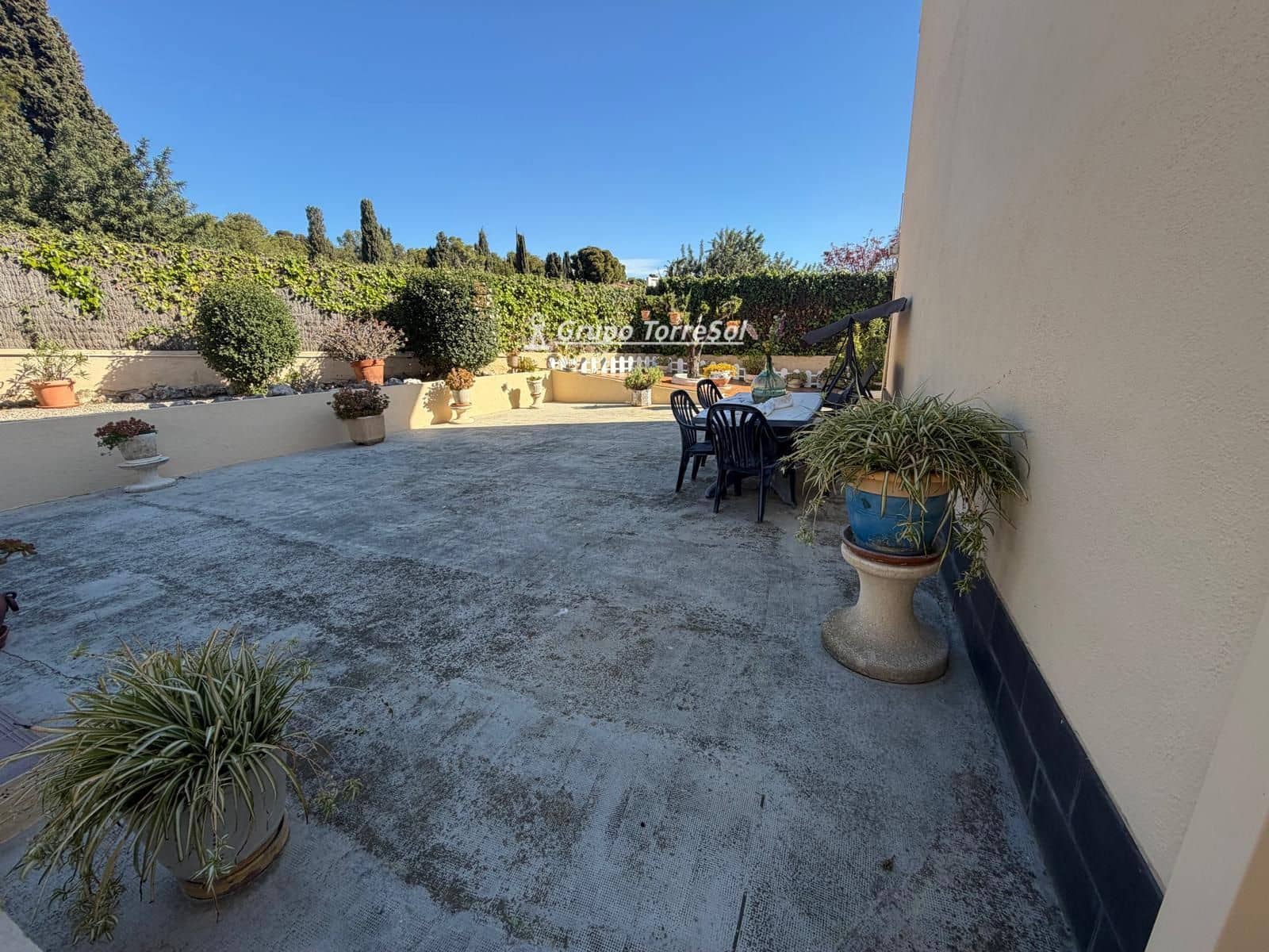 3 sypialnia Willa na sprzedaż w El Vendrell z basenem garażem - 435 000 € (Ref: 9985884)