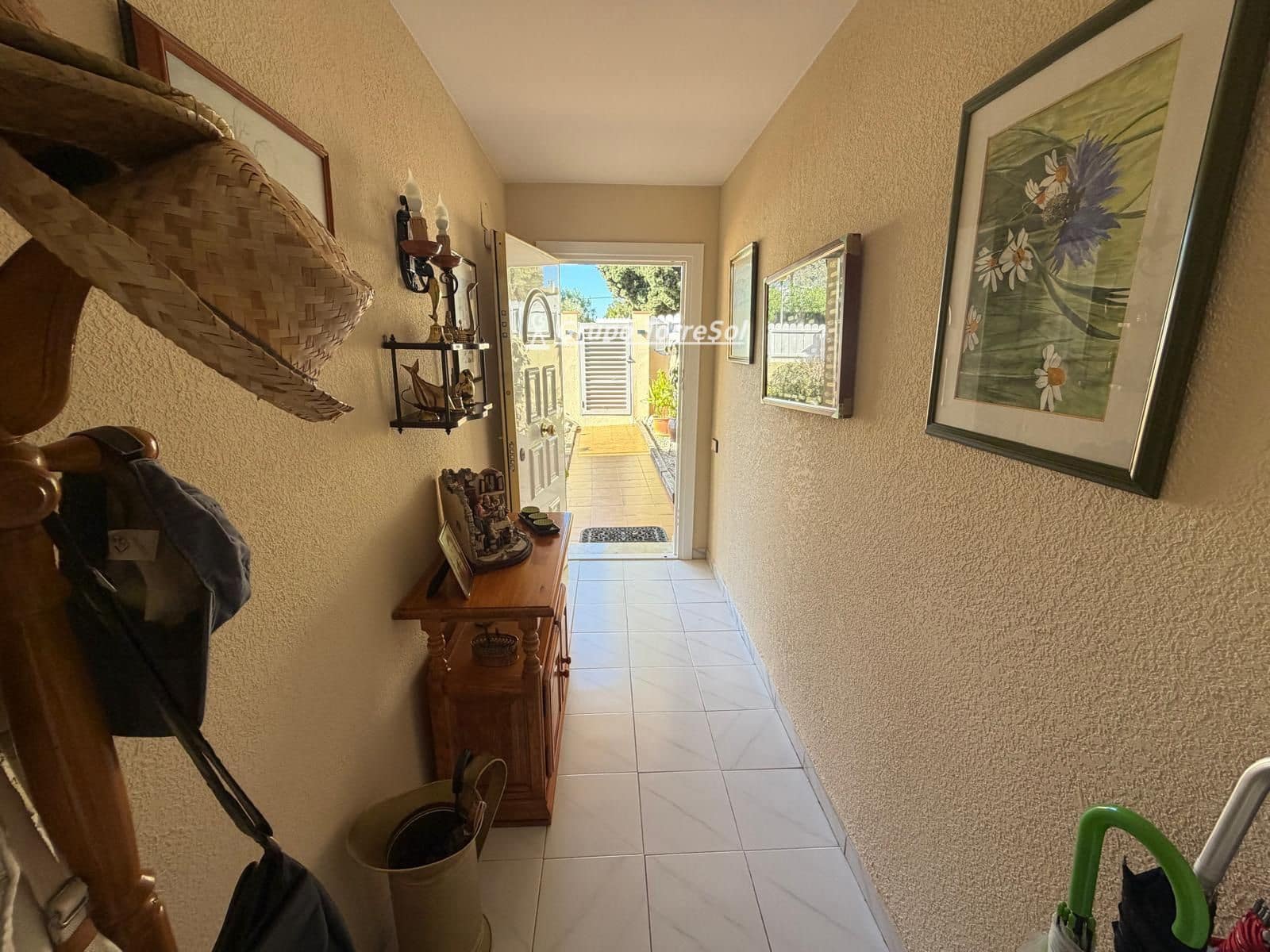 3 sypialnia Willa na sprzedaż w El Vendrell z basenem garażem - 435 000 € (Ref: 9985884)