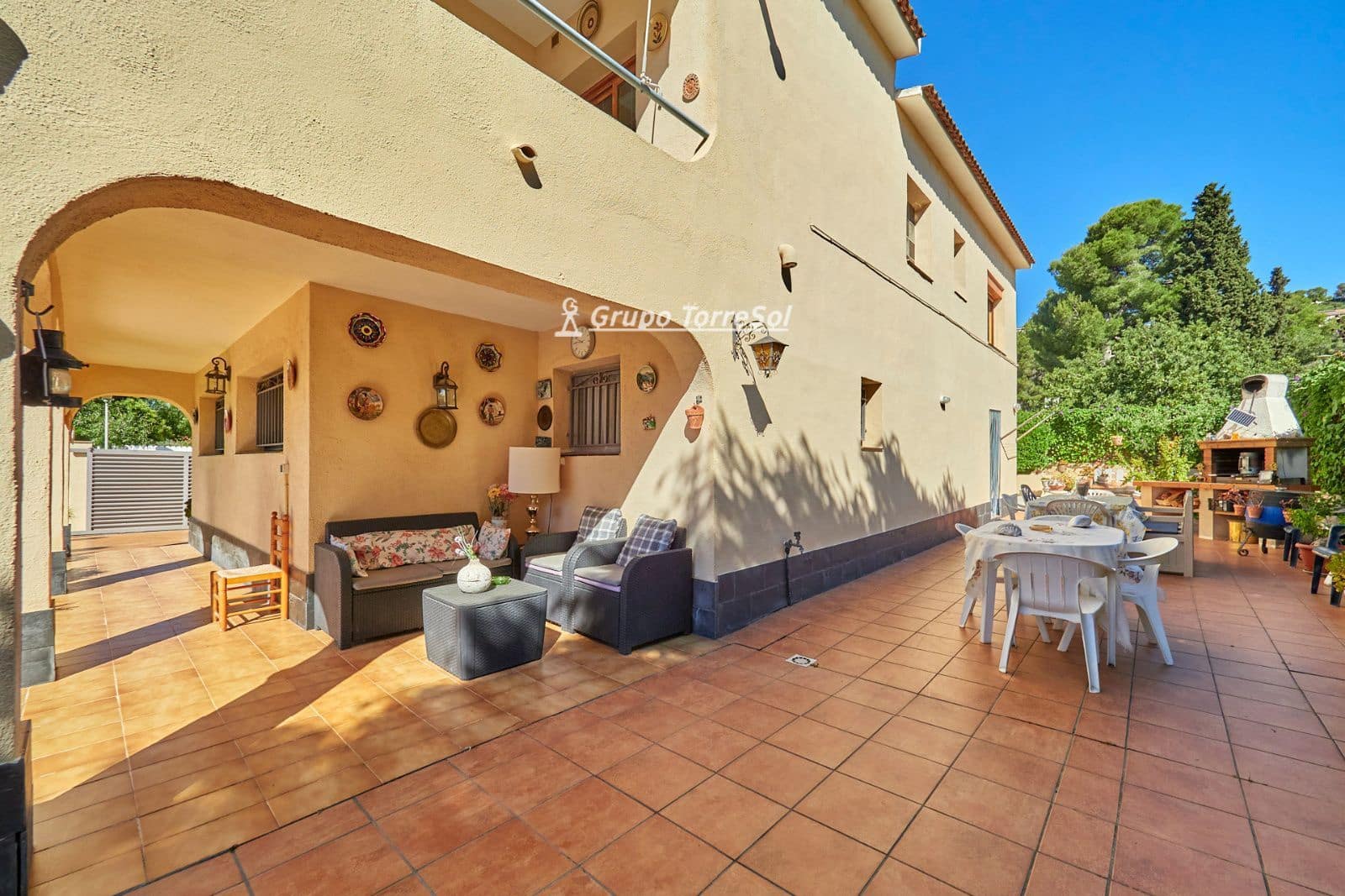 3 sypialnia Willa na sprzedaż w El Vendrell z basenem garażem - 435 000 € (Ref: 9985884)